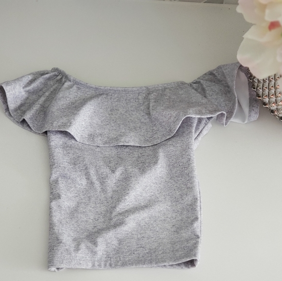 Mini Girls Ruffled Around Swim Top - Picture 3 of 3